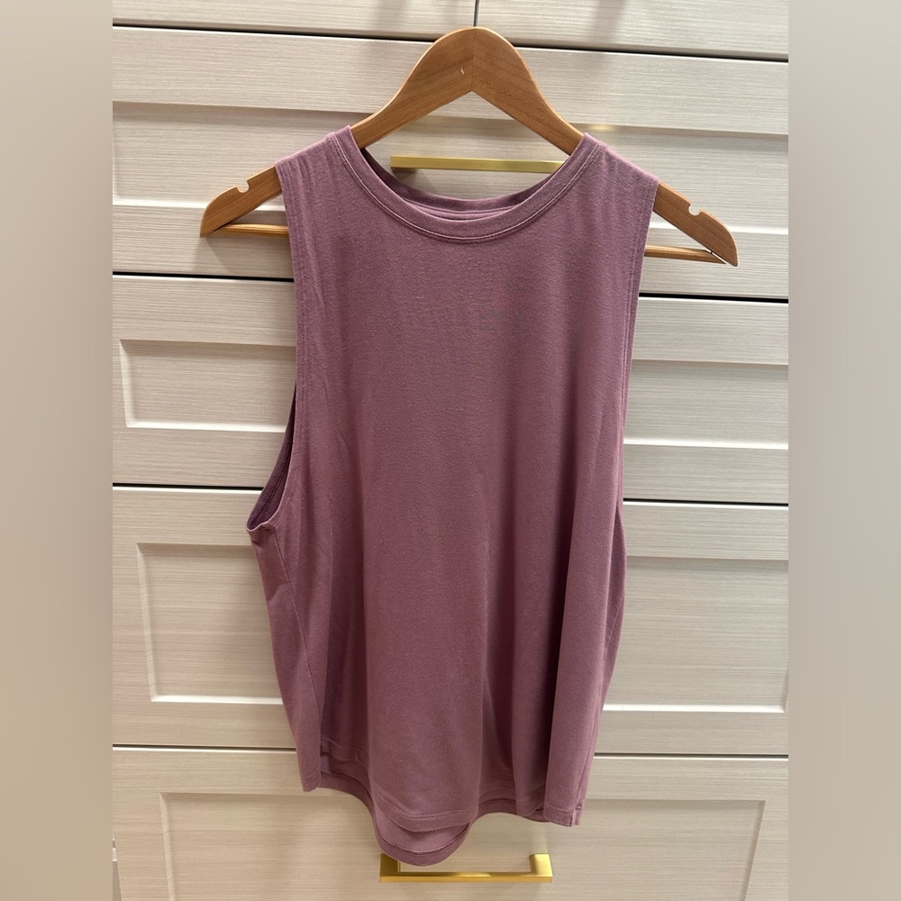Women’s Athleta Tank